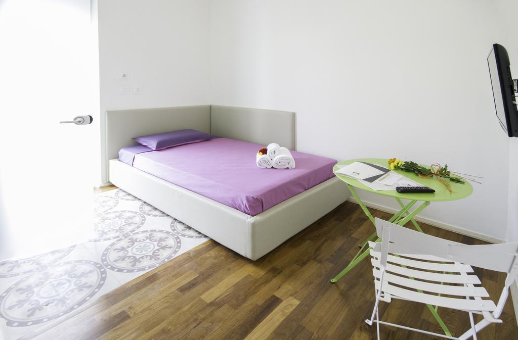 Santa Marina Bed&Breakfast Massafra Rum bild